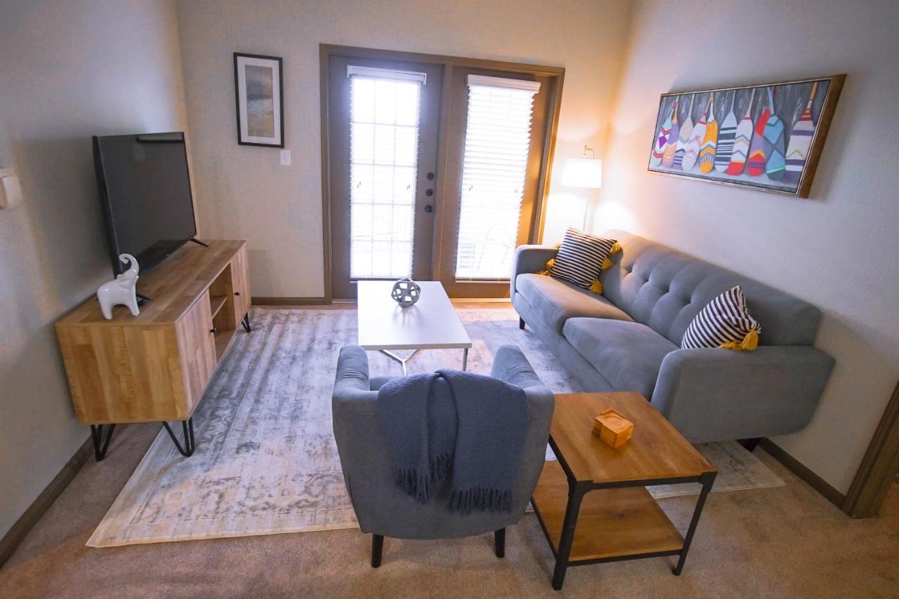 Beyond Living Houston Suites Near Nrg Houston