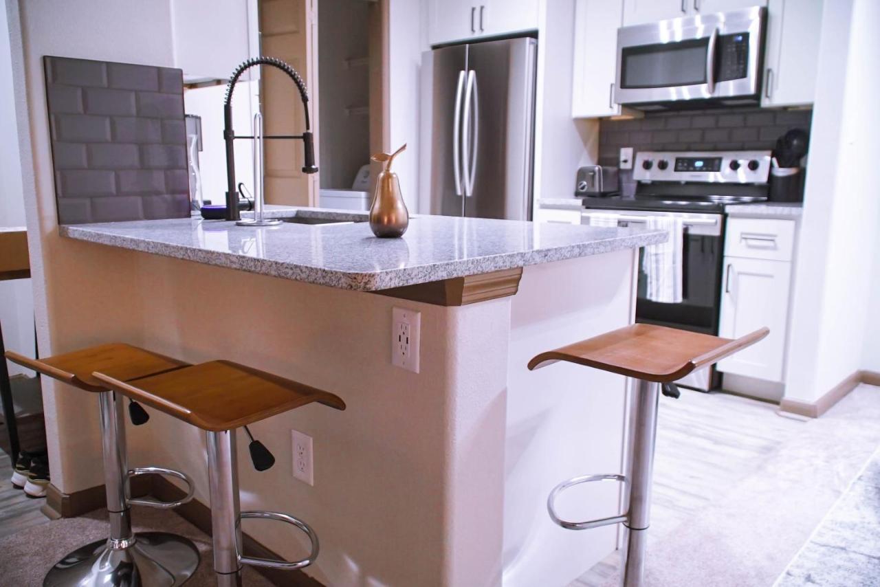 Beyond Living Houston Suites Near Nrg Houston