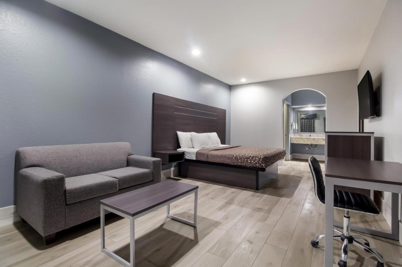 Americas Value Platinum & Hotel Houston