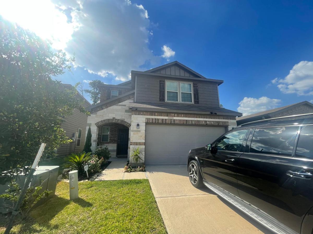 N-e-g House - Near David Wayne Hooks Airport * Houston