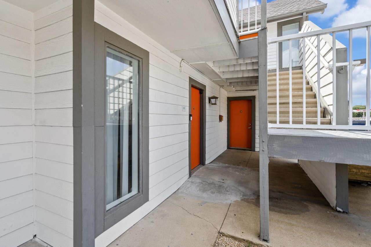 W Handicap Access - Walk To Texas Medical Center, Nrg, Rice University, Parks, Zoo