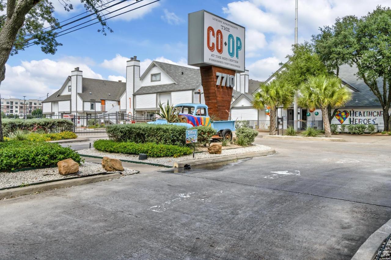 Apartment W Handicap Access - Walk To Texas Medical Center, Nrg, Rice University, Parks, Zoo *