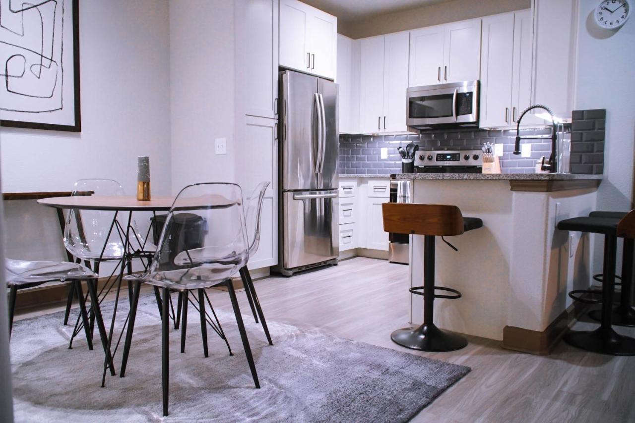 Apartment Beyond Living Houston Suites Near Nrg Houston