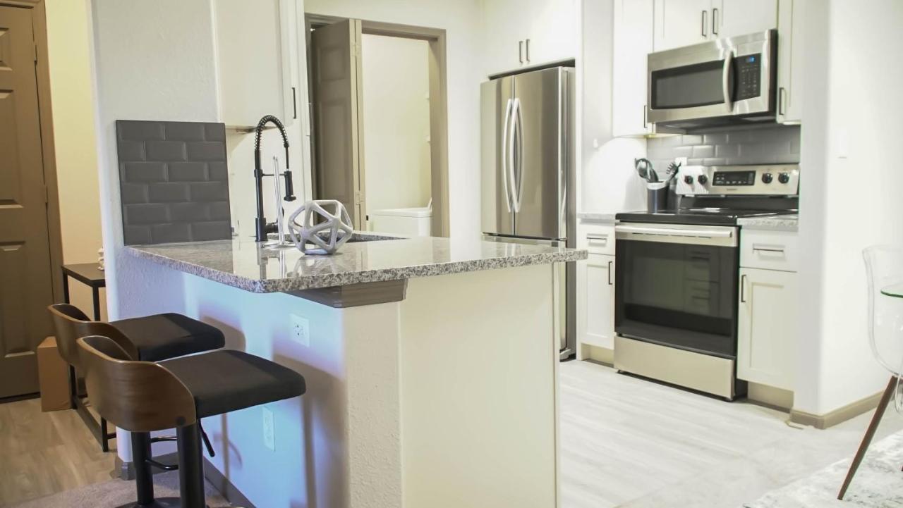 Beyond Living Houston Suites Near Nrg Apartment Houston