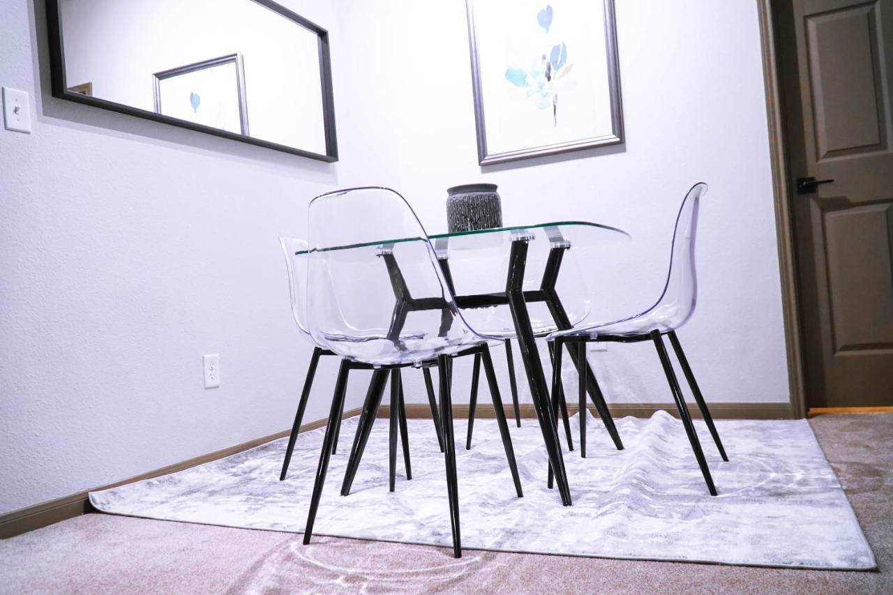 Beyond Living Houston Suites Near Nrg Apartment
