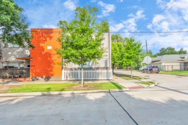 Quiet Oasis With 1 Bedroom In The Montrose Area Apartment