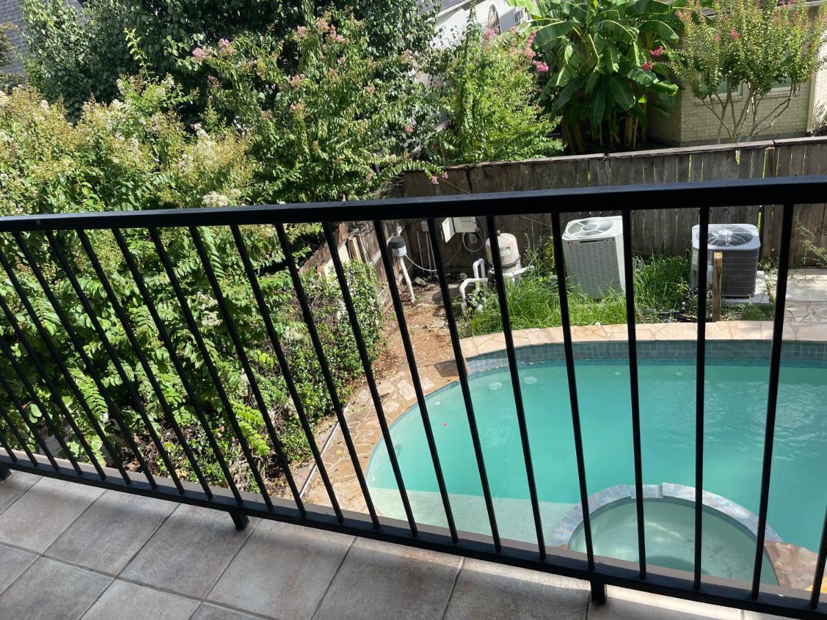 Insperit At Galleria With Heated Pool Holiday home