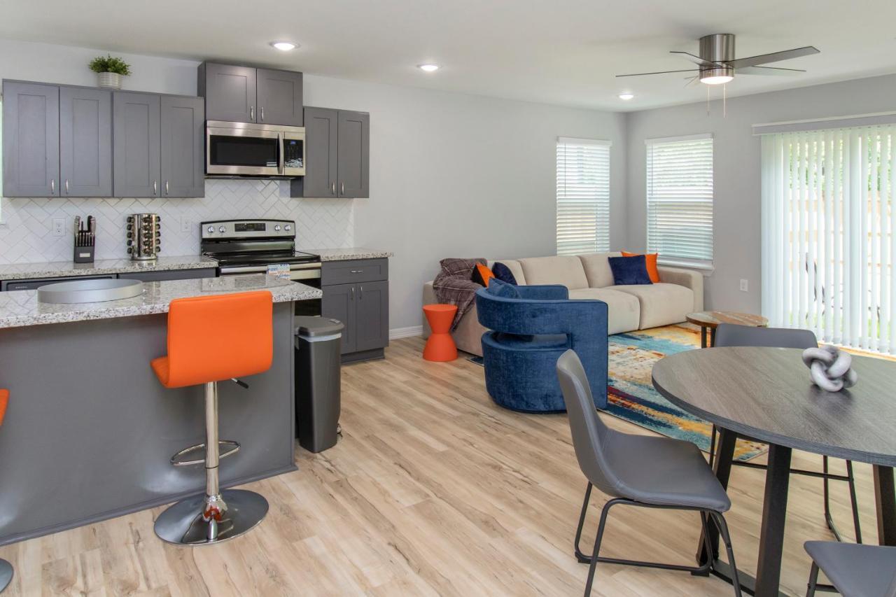 Peerless Retreat - Minutes From Downtown Holiday home Houston