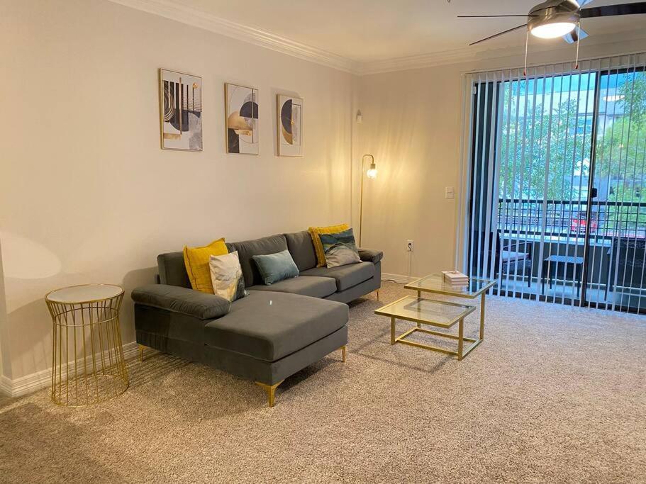 Apartment Your Warm Spacious Unit With Pool - Medical Center *