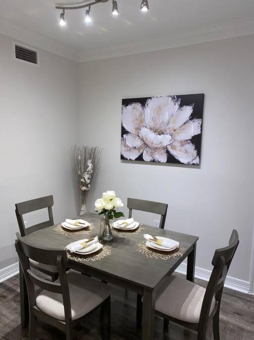 Apartment Your Warm Spacious Unit With Pool - Medical Center *