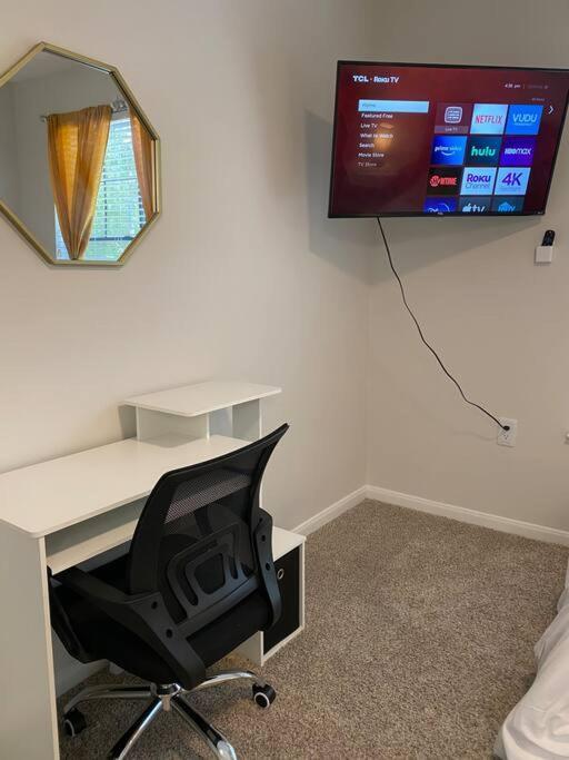 Apartment Your Warm Spacious Unit With Pool - Medical Center *
