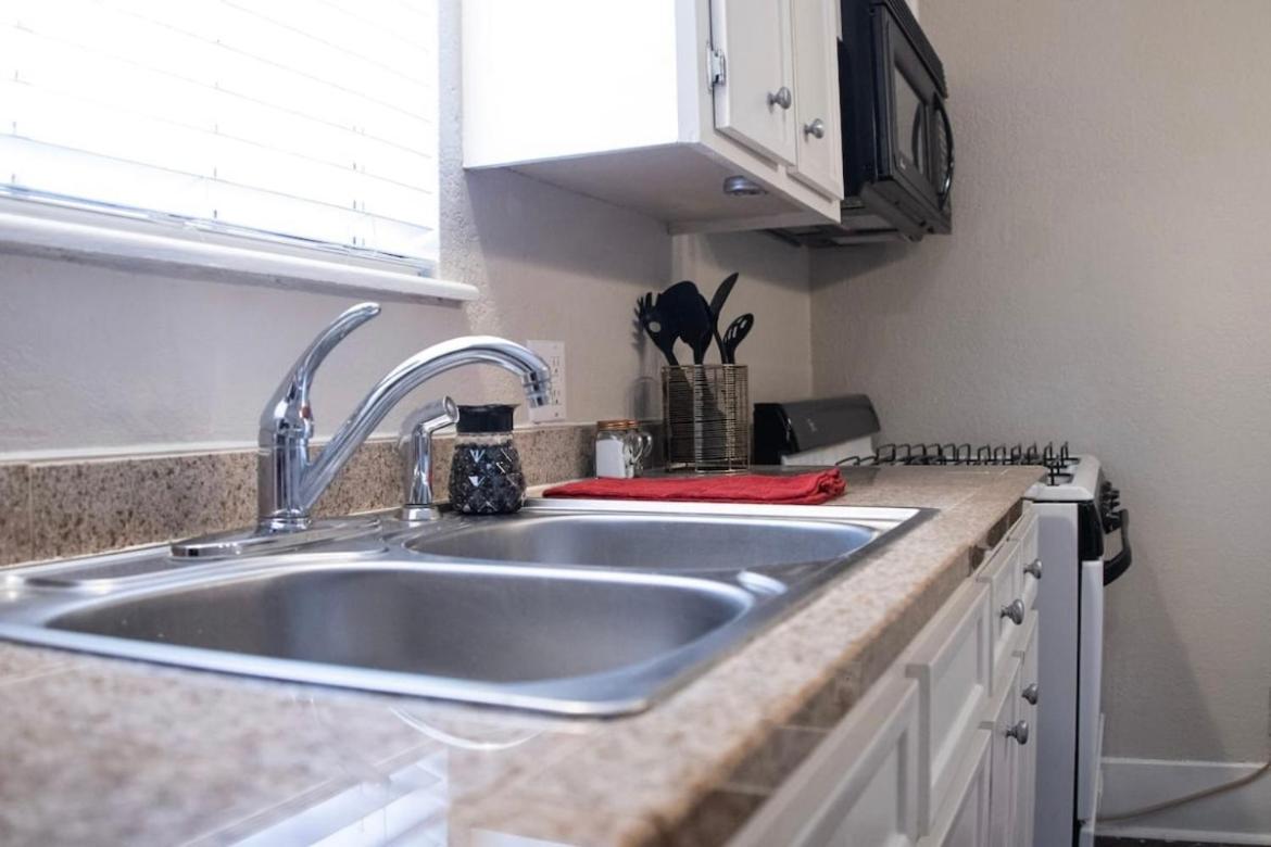 “honeycrisp” 1br King Apartment