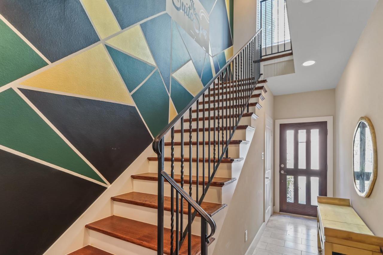 In Style - Mins To Downtown - 5 Beds With Balcony * Houston