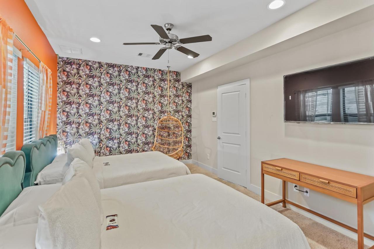 In Style - Mins To Downtown - 5 Beds With Balcony Houston
