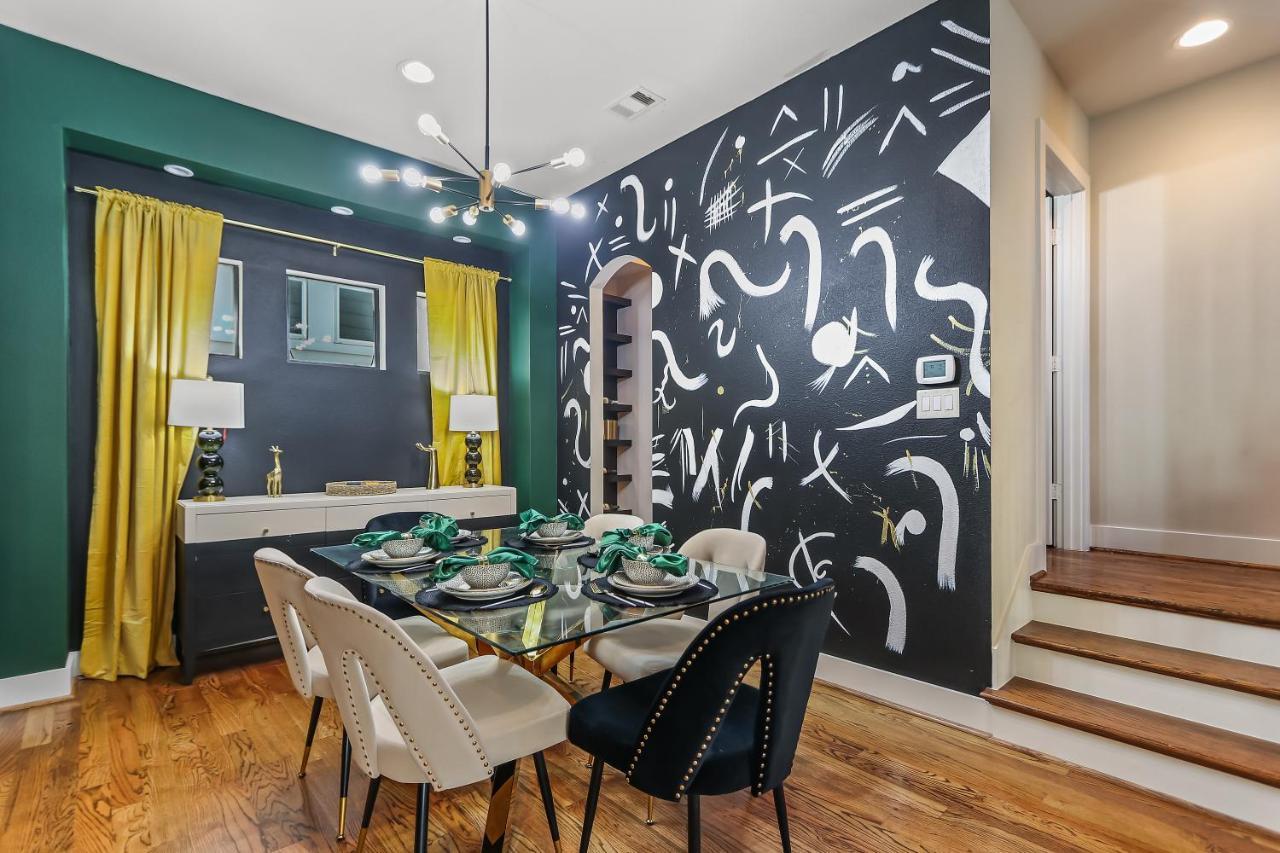 In Style - Mins To Downtown - 5 Beds With Balcony