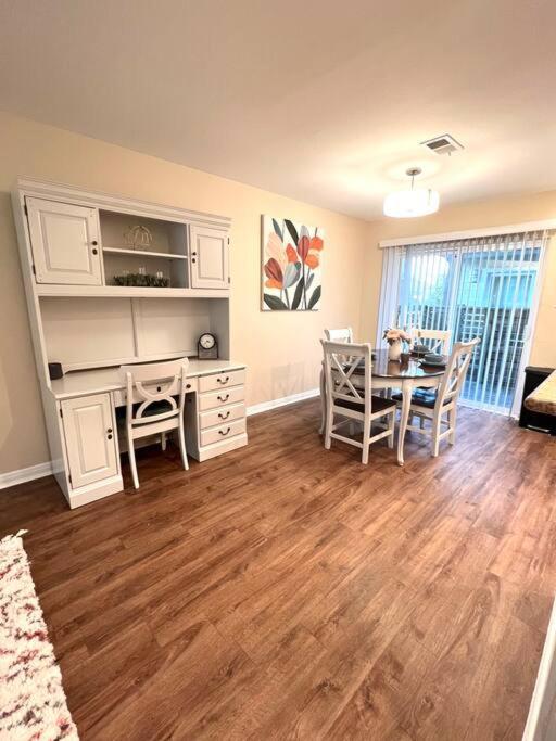 Lovely 2 Bedroom/2 Bath Houston, Heights/galleria * Houston