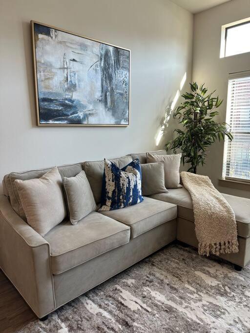Lovely 1 Bedroom Apt Midtown Htx *