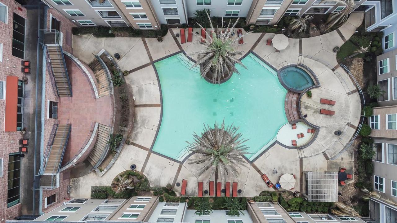 Fully Furnished Med Center Apt By Nrg Stadium Apartment