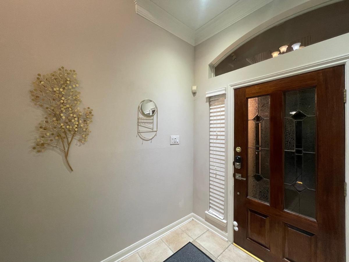 Insperit At Galleria With Heated Pool Houston