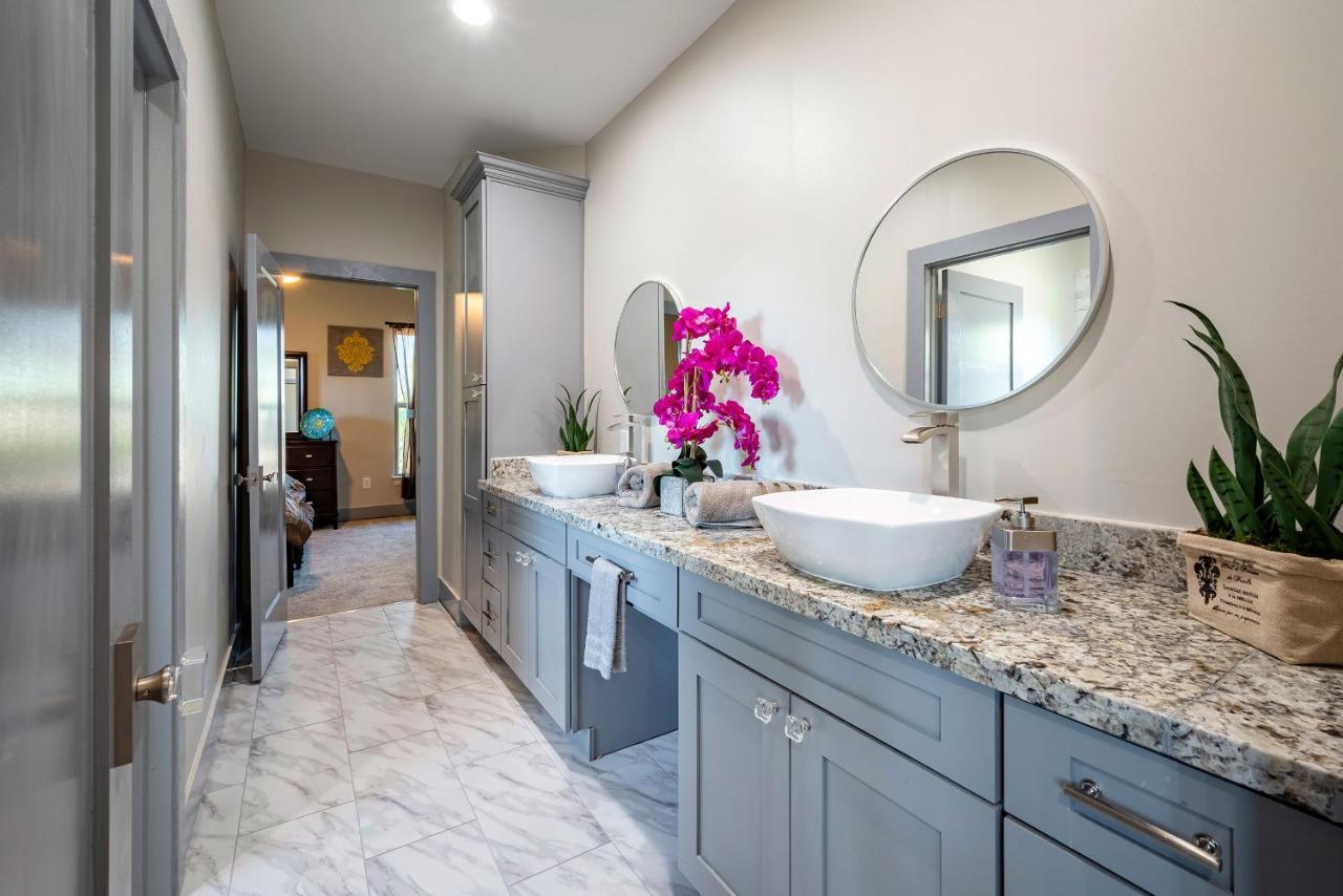Luxurious 5br Sleeps-14 Villa *