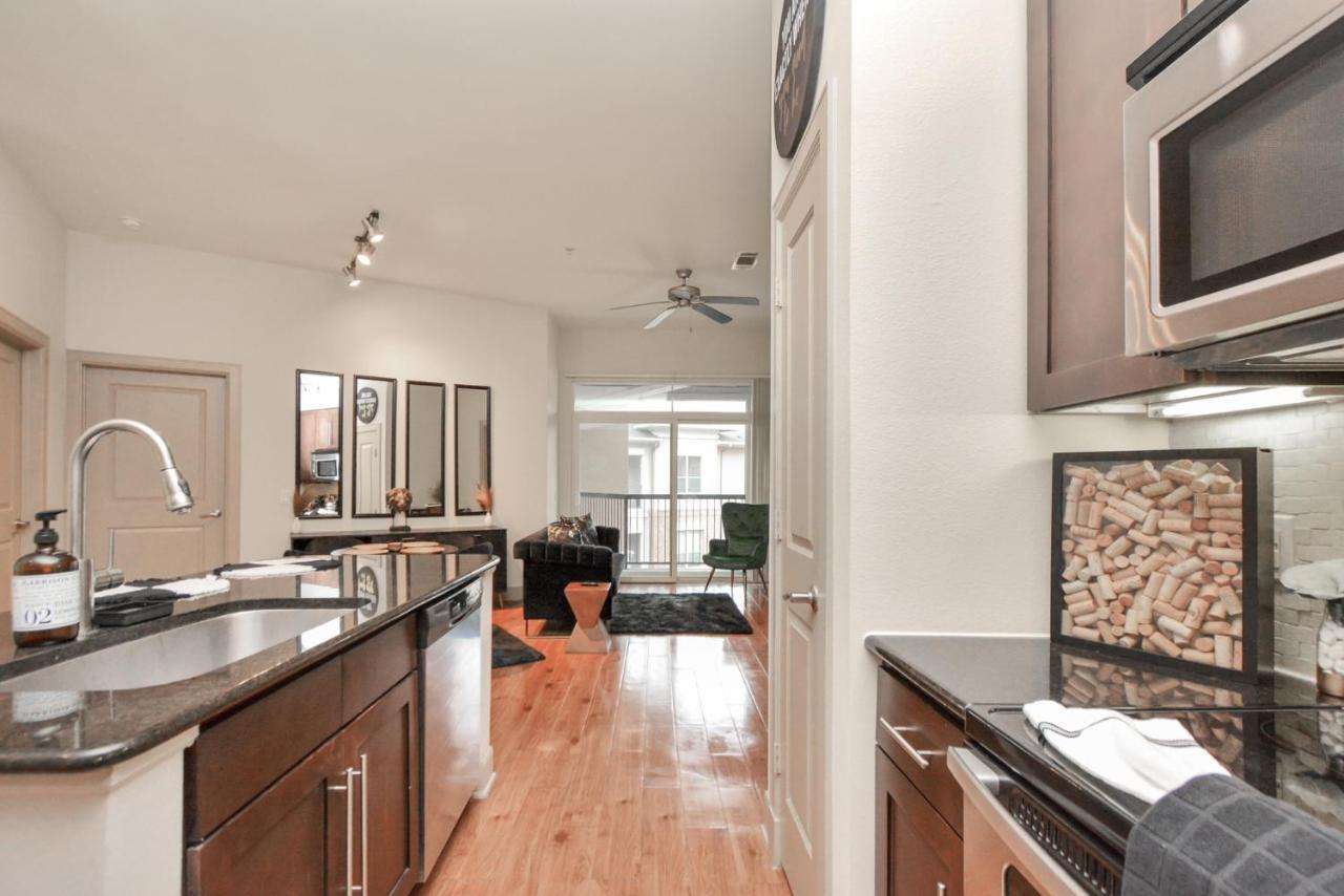 Luxury Designed Bedrooms Med Center By Nrg Stadium Apartment *