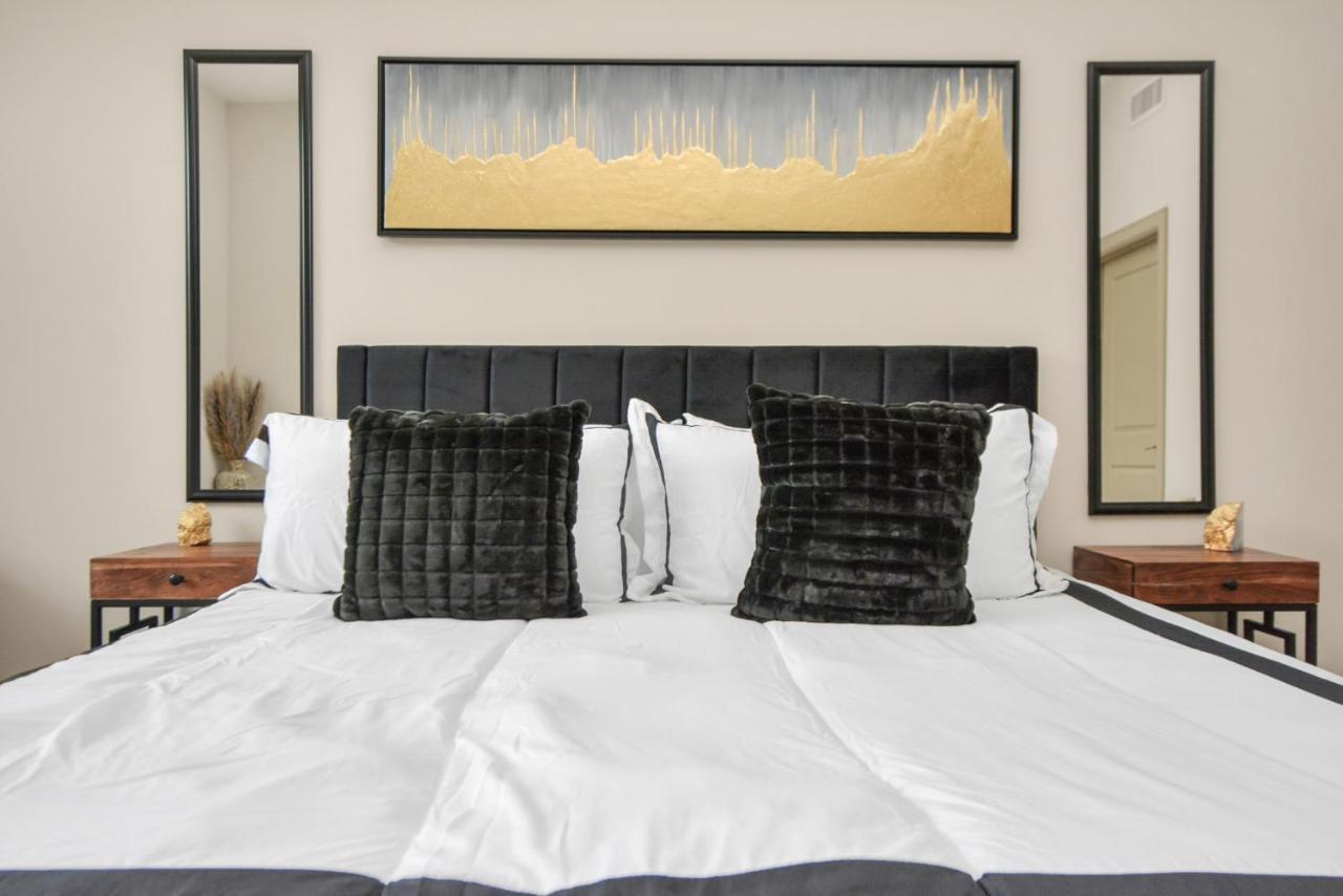 Luxury Designed Bedrooms Med Center By Nrg Stadium Apartment Houston