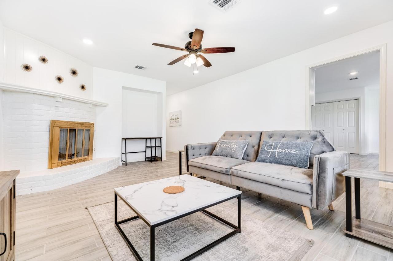 Bellaire West Retreat Holiday home