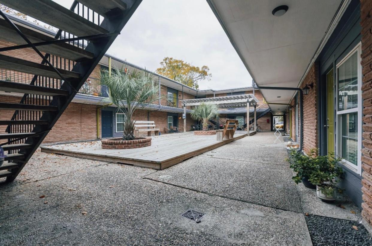 Enticing 1br In The Heart Of The Heights Apartment