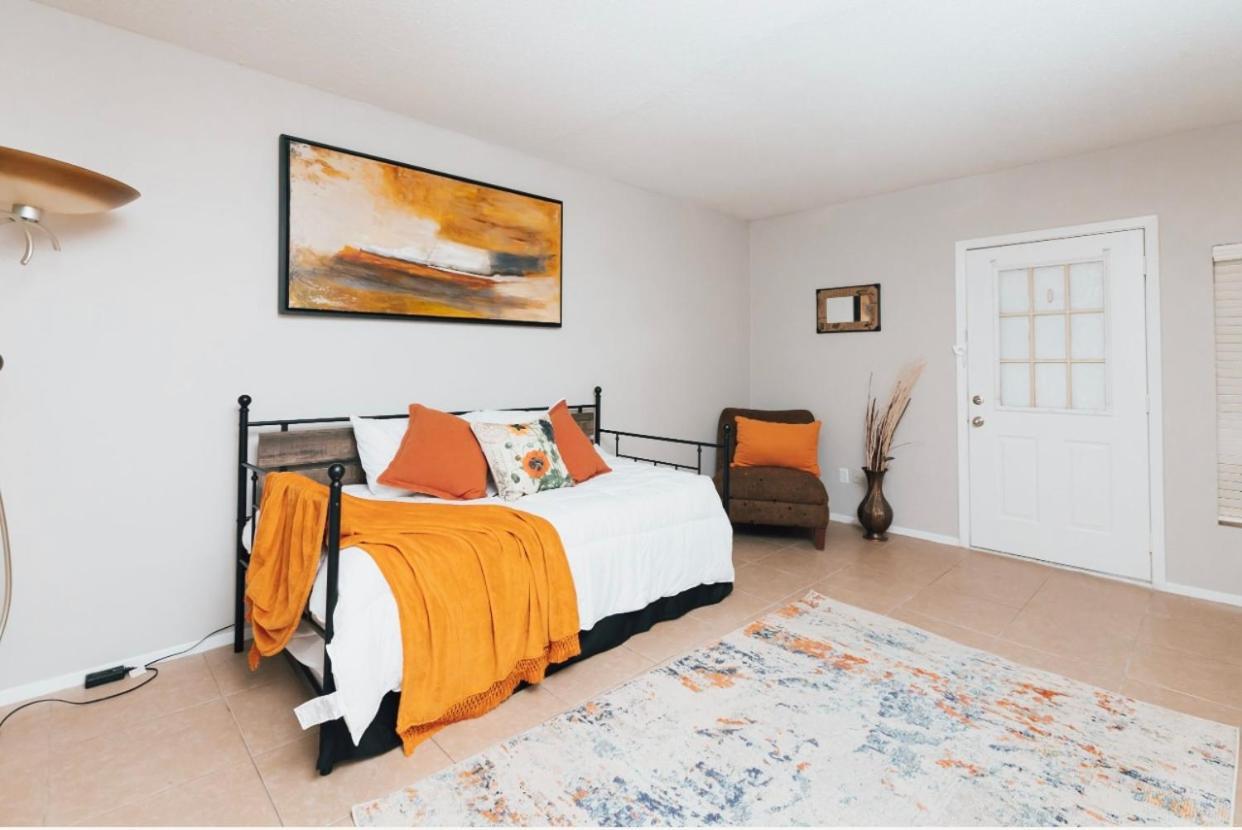 Enticing 1br In The Heart Of The Heights *