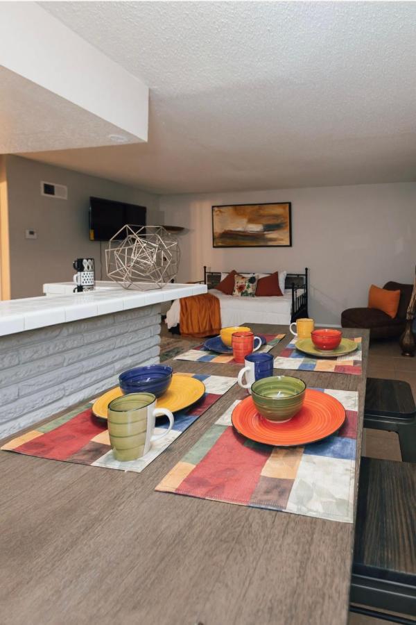 Enticing 1br In The Heart Of The Heights Houston