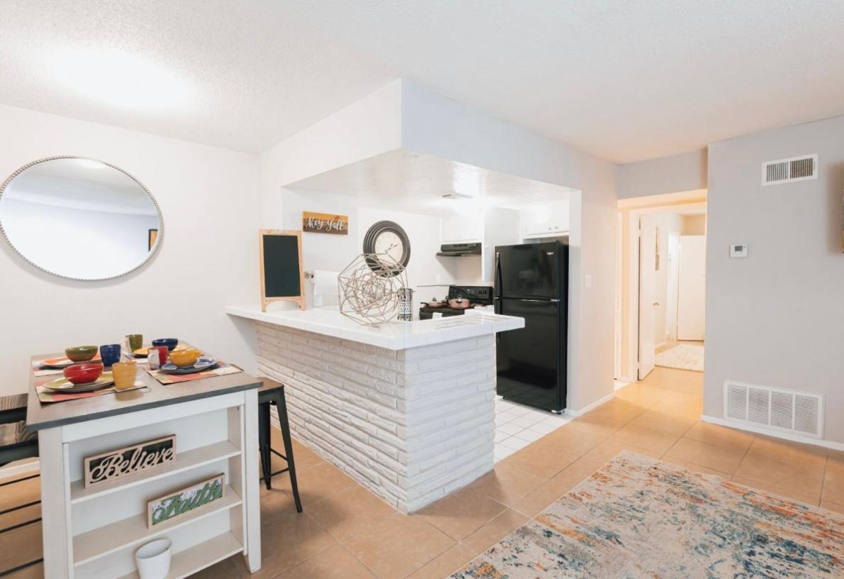 Enticing 1br In The Heart Of The Heights Apartment *