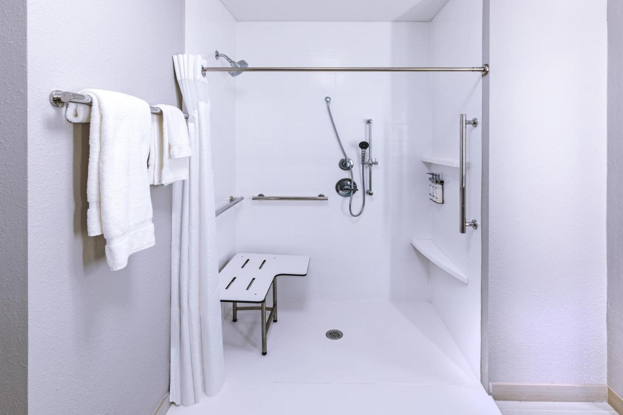 Express & - - Downtown North By Ihg Hotel