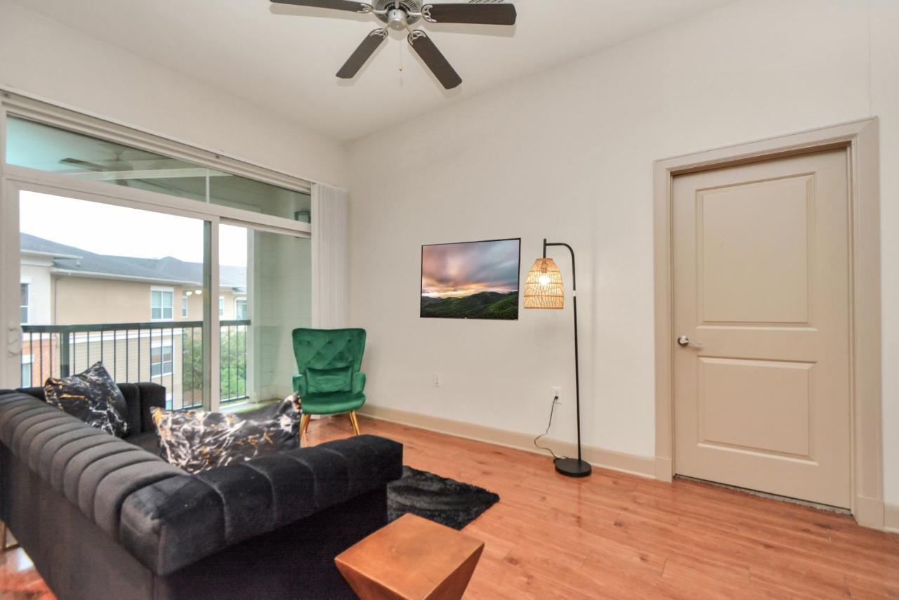 Luxury Designed Bedrooms Med Center By Nrg Stadium Apartment