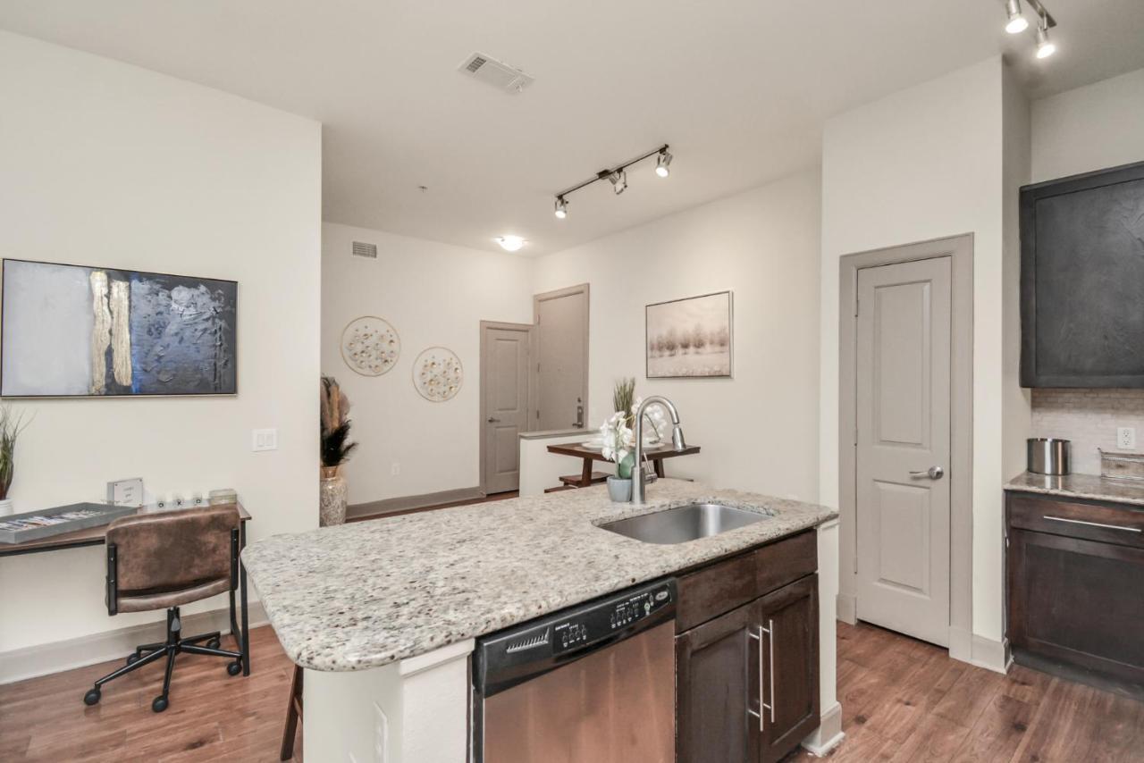 Fully Furnished Med Center Apt By Nrg Stadium Apartment *