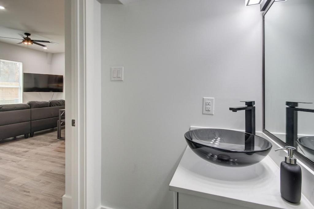 Holiday home New Luxurious Double-story Located In Highland Heights *