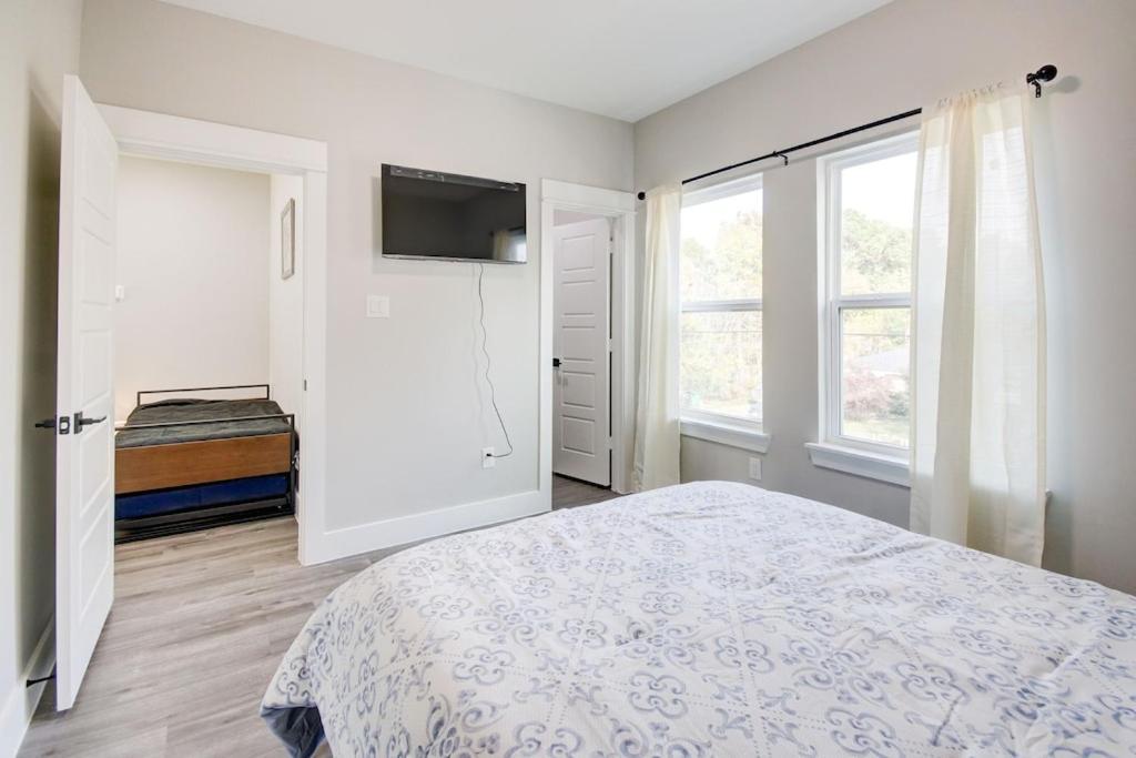 Holiday home New Luxurious Double-story Located In Highland Heights *
