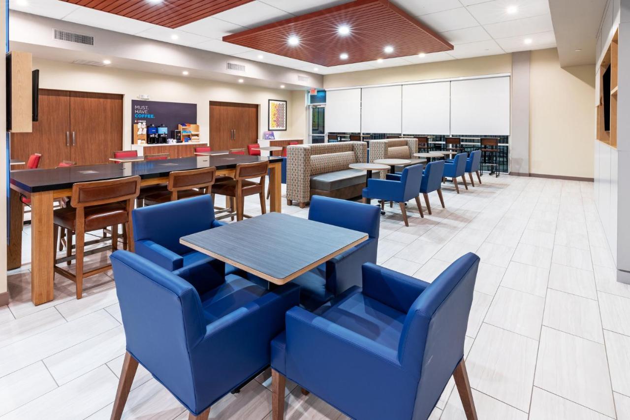 Express & - - Downtown North By Ihg Hotel 3*