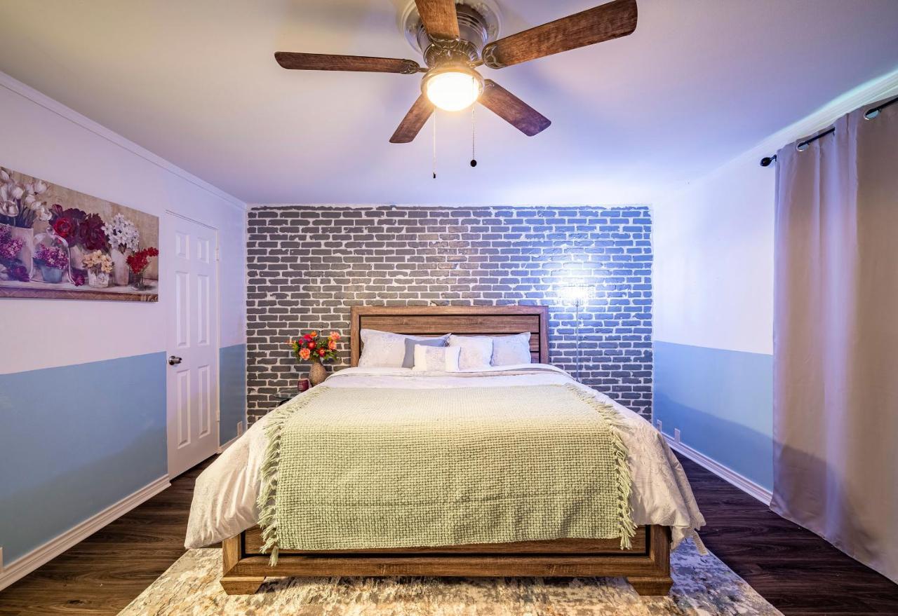 Lovely Comfort Uptown For Trip. Apartment *