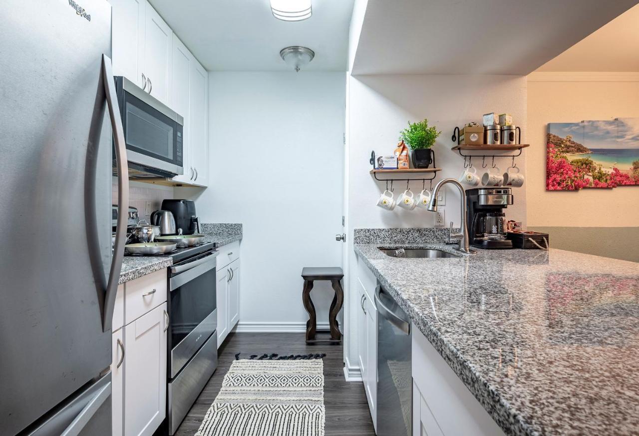 Apartment Lovely Comfort Uptown For Trip.