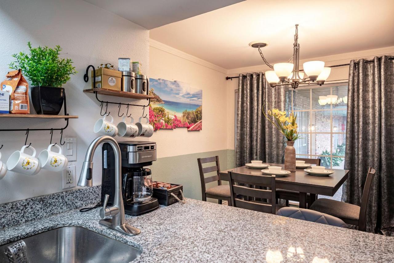 Apartment Lovely Comfort Uptown For Trip. *