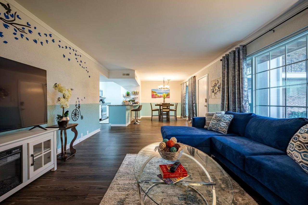 Lovely Comfort Uptown For Trip. Apartment Houston