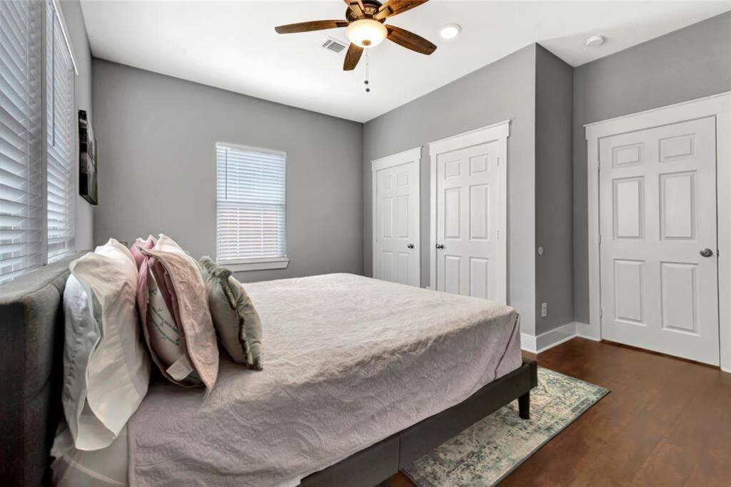 Vibrant Vacation Escape With Fast Wifi And King Bed Close To Downtown Houston! * Houston