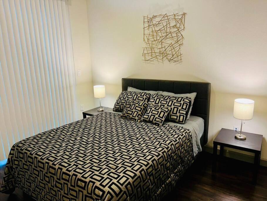 Apto 1 Bed - Kitchen - Free Parking Houston