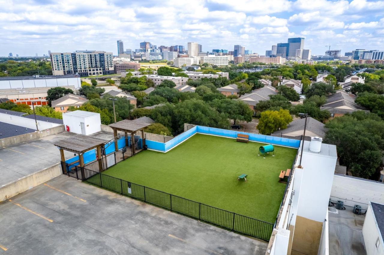 Lux- Medical Center Apartment