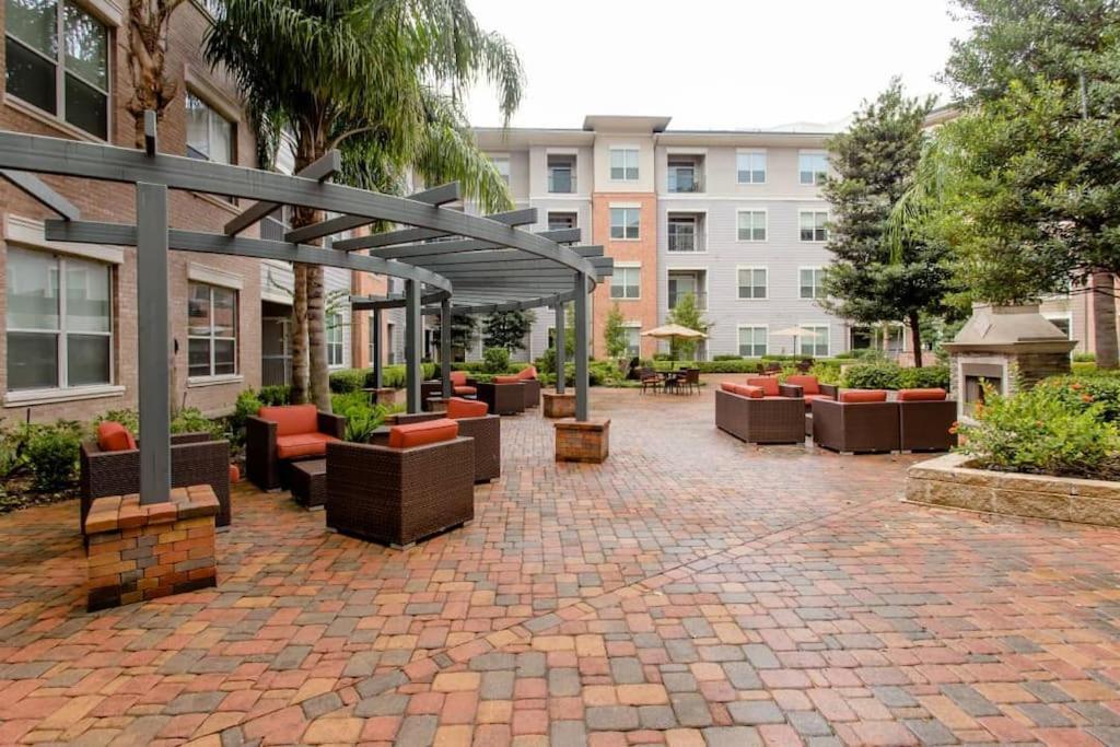Lux- Medical Center Apartment Houston