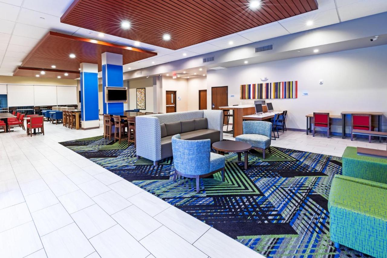 Express & - - Downtown North By Ihg Hotel 3*