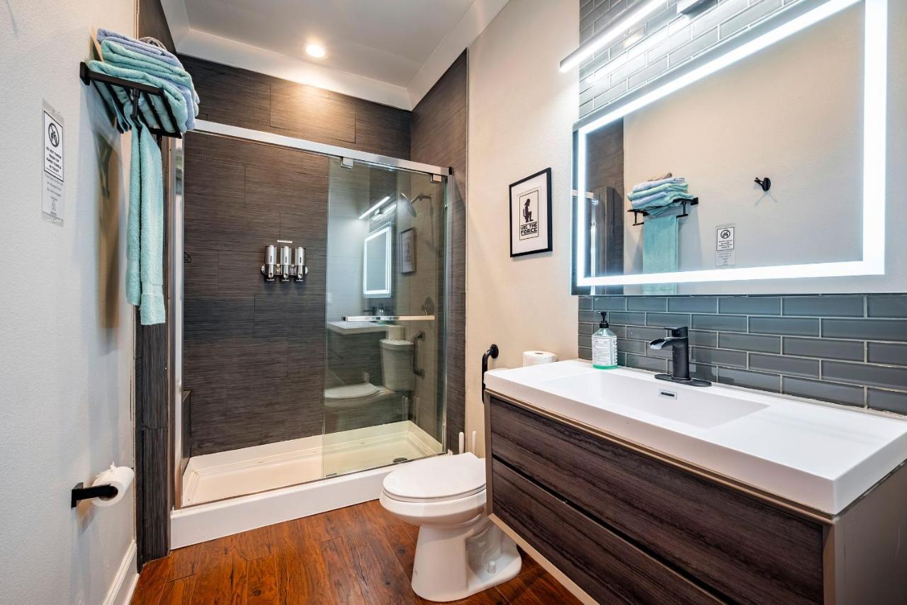Luxury New Home/museum/med. Ctr/dwn Twn*families