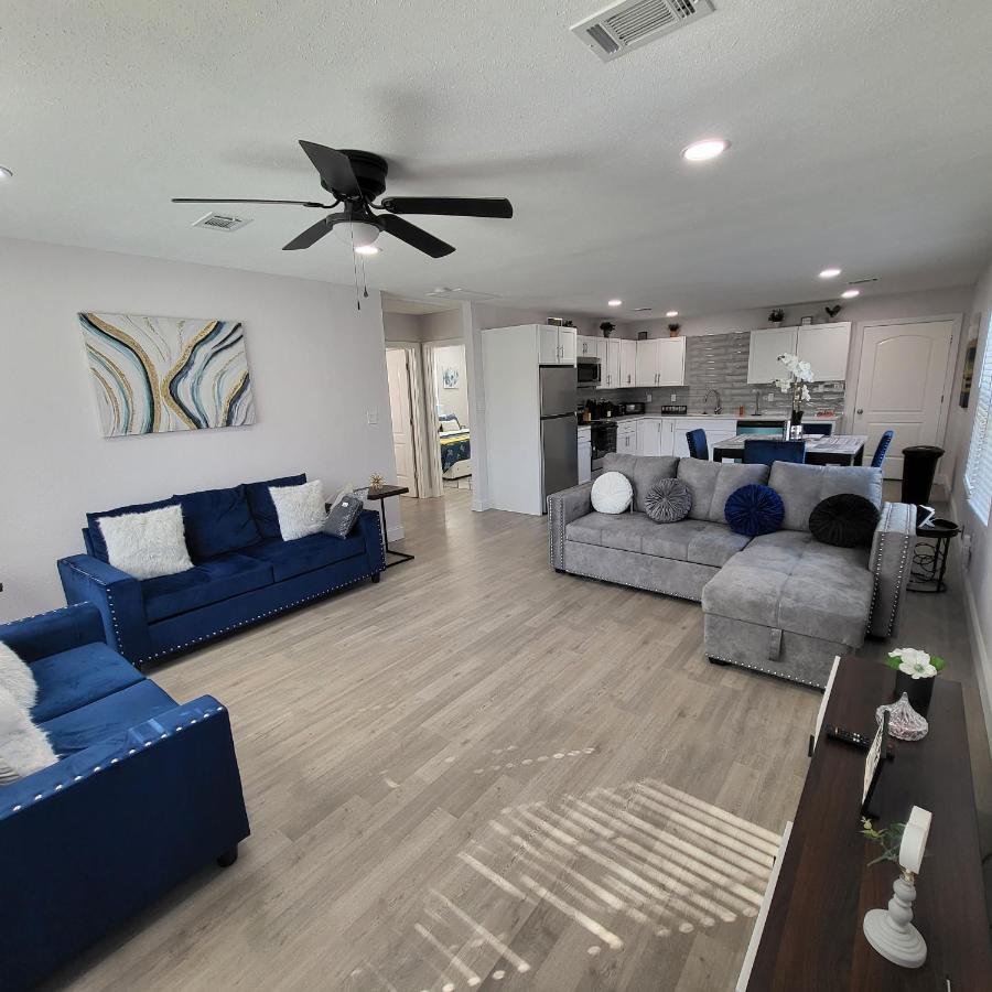 The Blue Crush Near Downtown * Houston