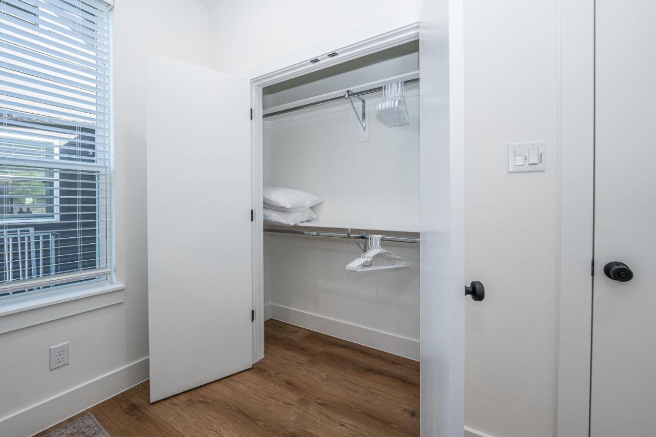 Boho Mod-pad East Downtown Apartment Houston