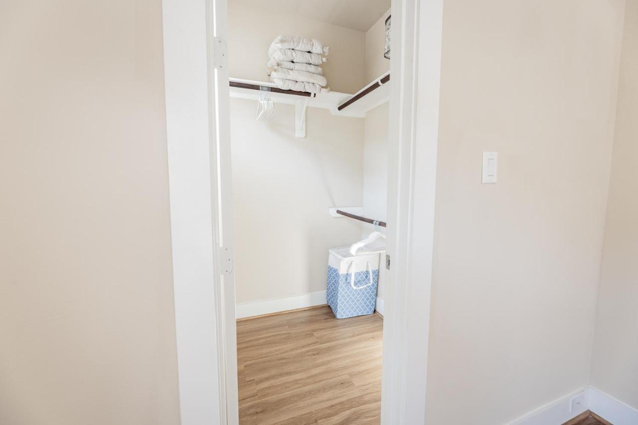 Skyline Oasis L Spacious Retreat With Proximity To Medical Center, Downtown, And Stadiums Holiday home *